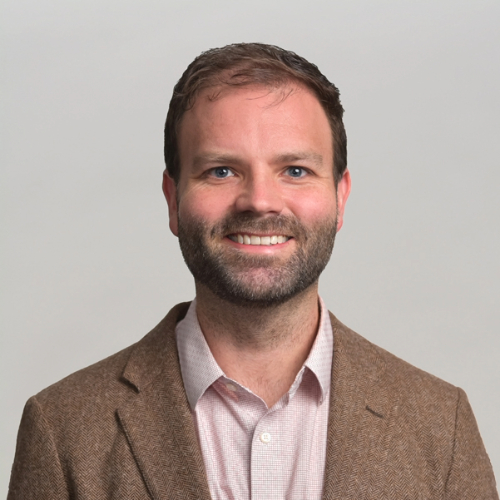 Daniel Pate Headshot resized